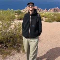 KAVU Cooper Vest - Men's -Stoic Fashion Shop BLA D6 9